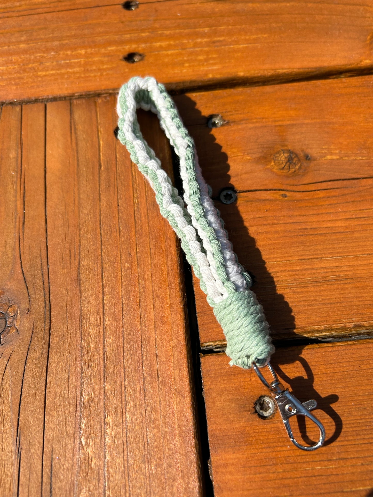 Cream and Sage Macrame Wristlet